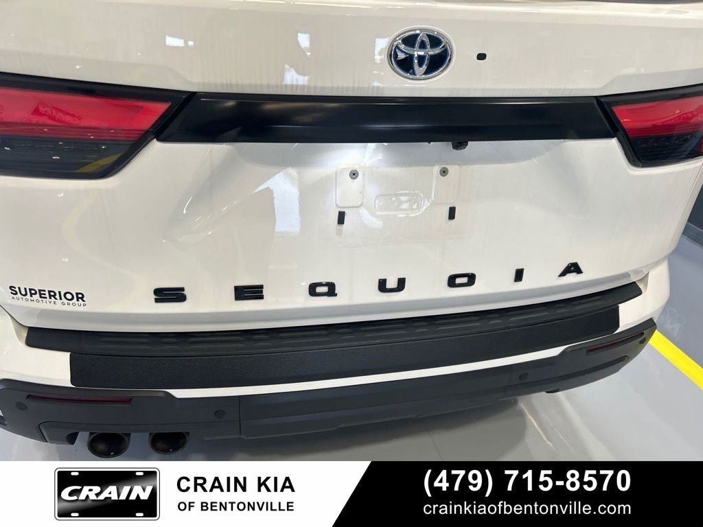 2023 Toyota Sequoia TRD Pro - 4WD / SUNROOF / CLEAN CARFAX