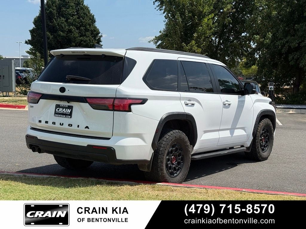 2024 Toyota Sequoia TRD Pro - 4WD / CLEAN CARFAX / PANORAMIC SUNROOF