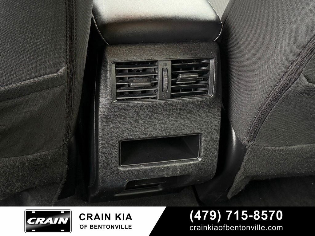 2024 Mitsubishi Outlander ES - 4WD / CLEAN CARFAX HISTORY