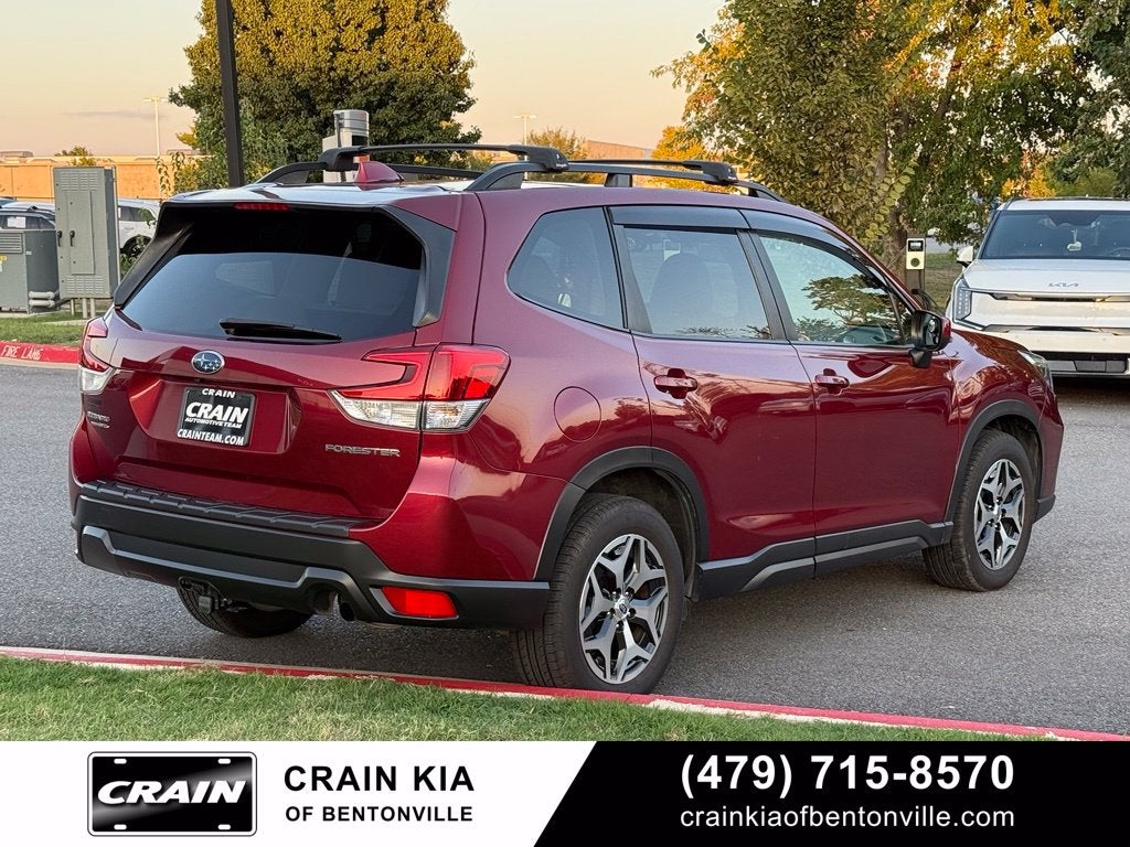 2021 Subaru Forester Premium - AWD / CLEAN CARFAX / PANORAMIC SUNROOF