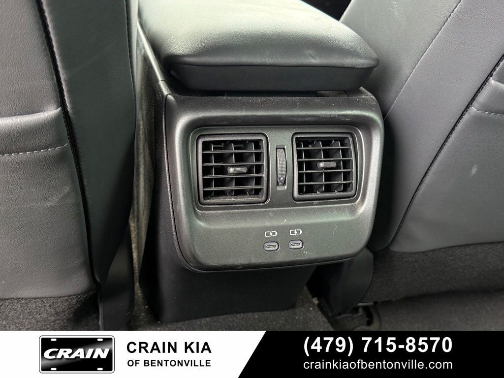 2023 Toyota Crown XLE - AWD / CLEAN CARFAX