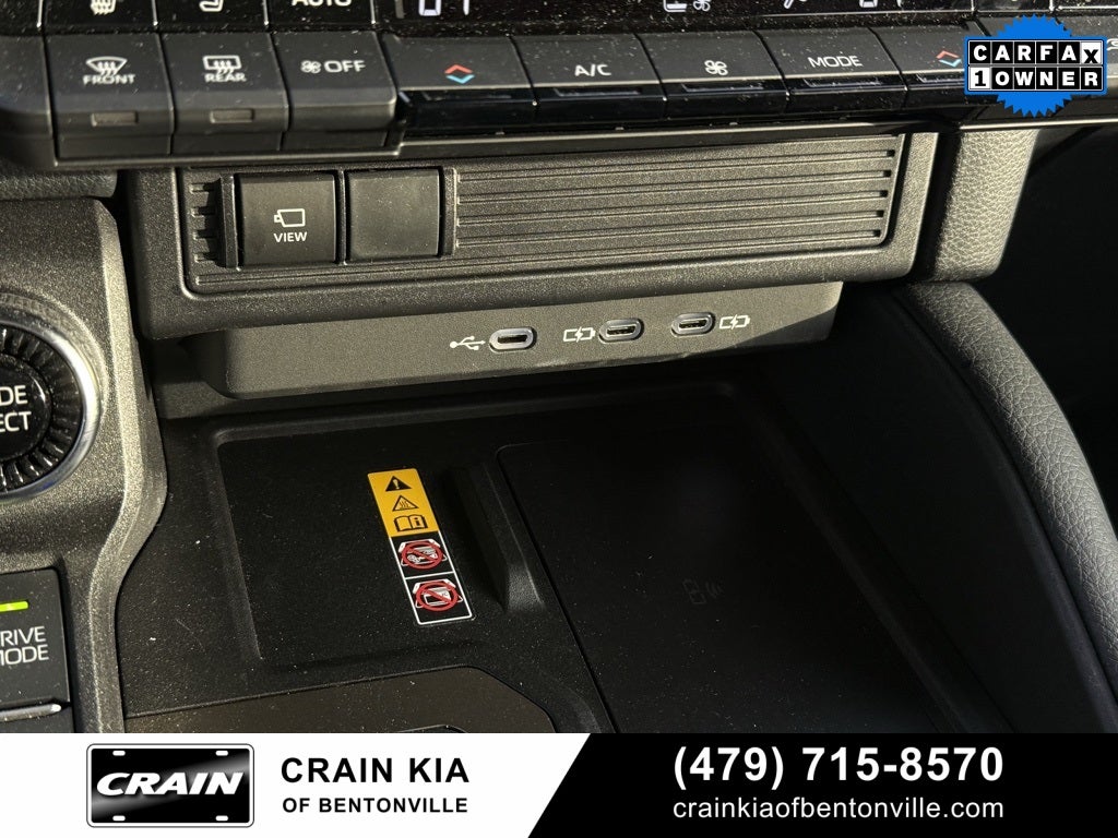 2025 Toyota Land Cruiser Base - PREMIUM / 4WD / SUNROOF / 1 OWNER