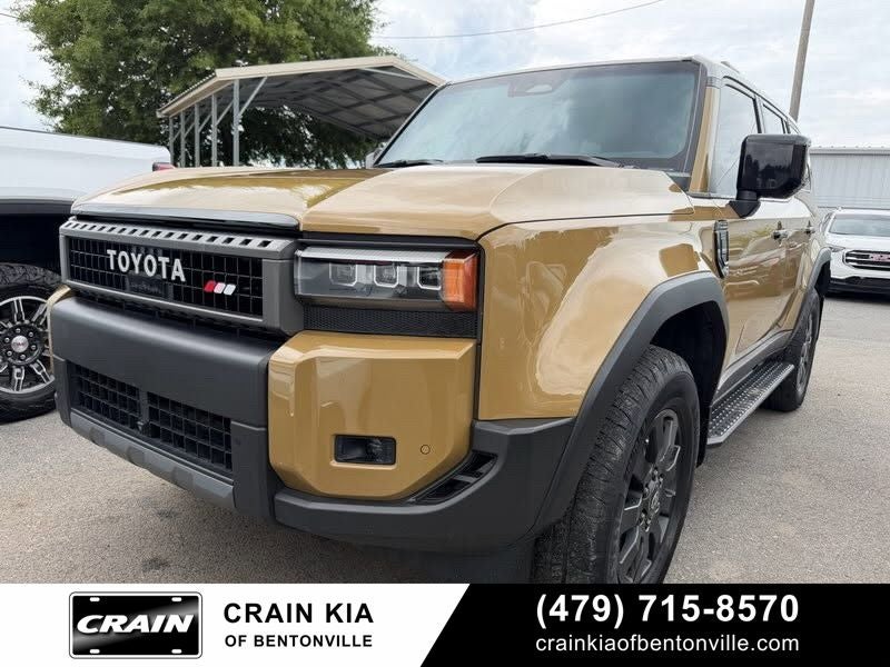 2024 Toyota Land Cruiser Base - 4WD / SUNROOF / ONE OWNER