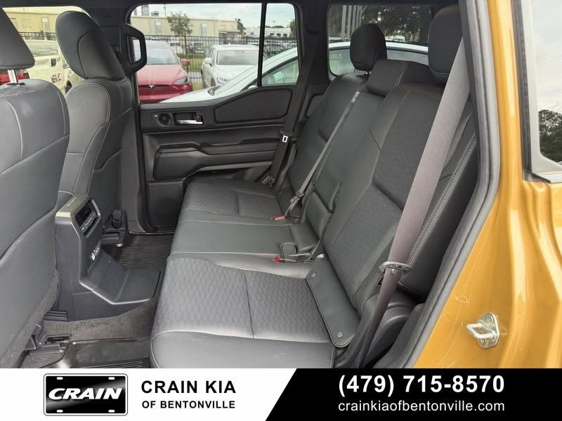 2024 Toyota Land Cruiser Base - 4WD / SUNROOF / ONE OWNER