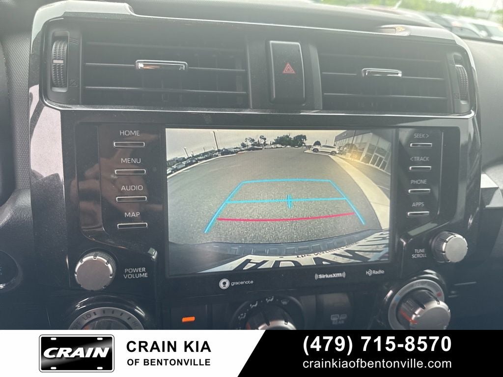 2020 Toyota 4Runner Venture - 4WD / LIFTED! / CLEAN CARFAX / ONE OWNER