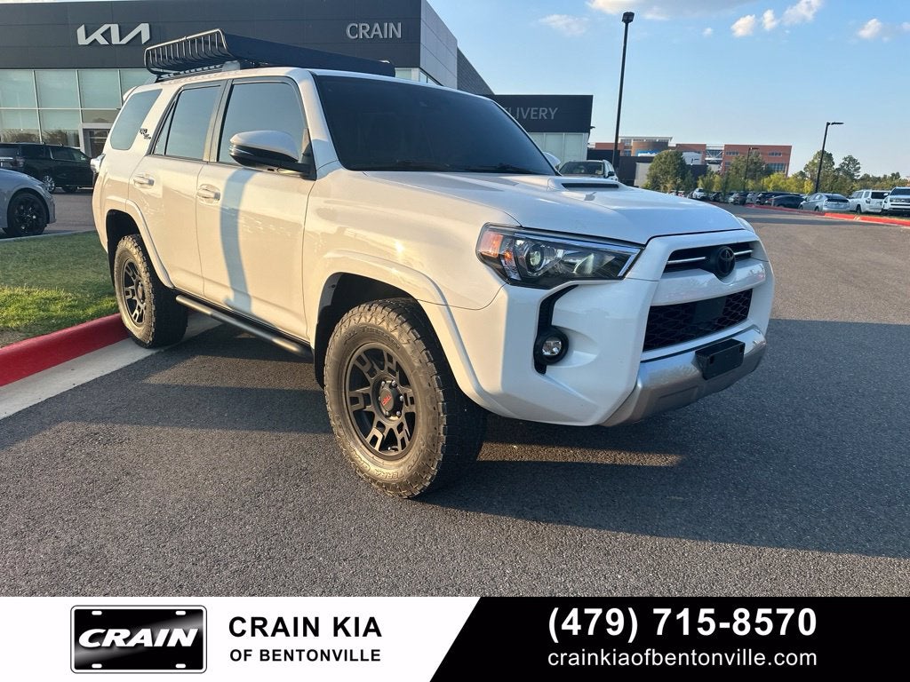 2024 Toyota 4Runner TRD Off-Road Premium - 4WD / SUNROOF / ONE OWNER