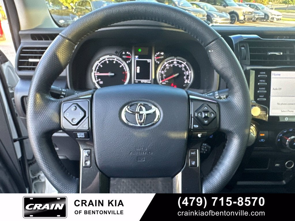 2024 Toyota 4Runner TRD Off-Road Premium - 4WD / SUNROOF / ONE OWNER