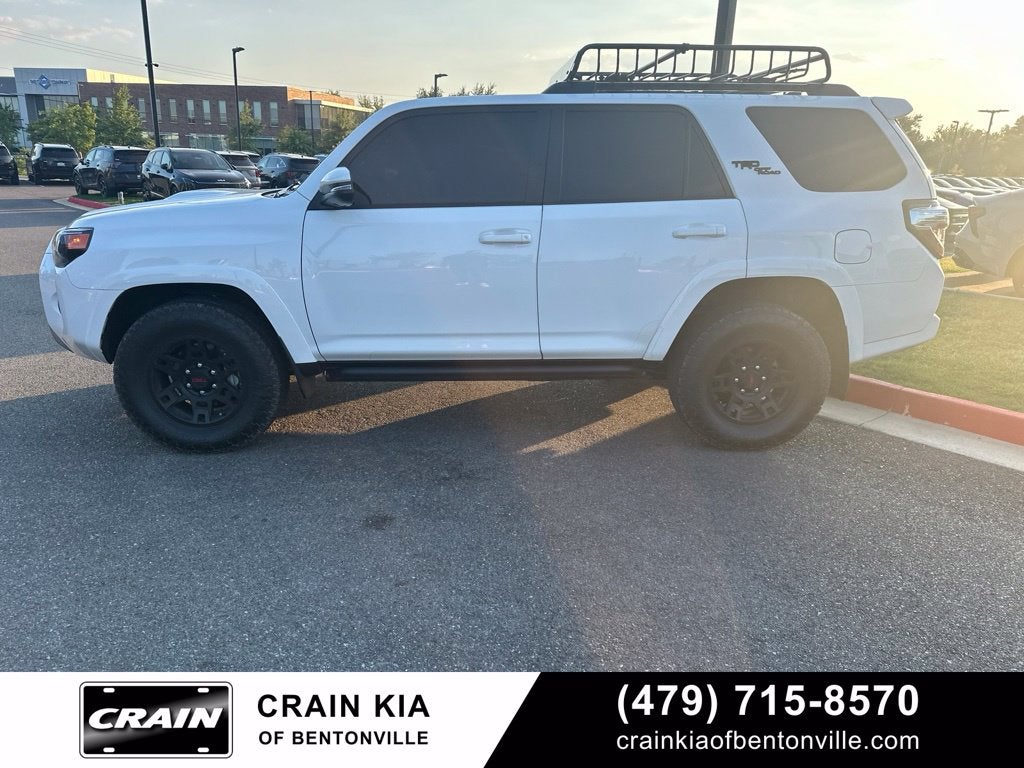 2024 Toyota 4Runner TRD Off-Road Premium - 4WD / SUNROOF / ONE OWNER