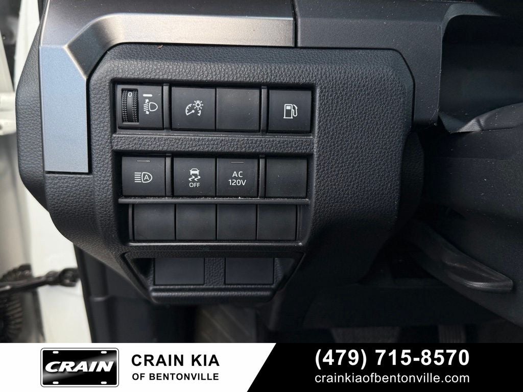 2025 Toyota 4Runner TRD Off-Road - 4WD / CLEAN CARFAX / ONE OWNER