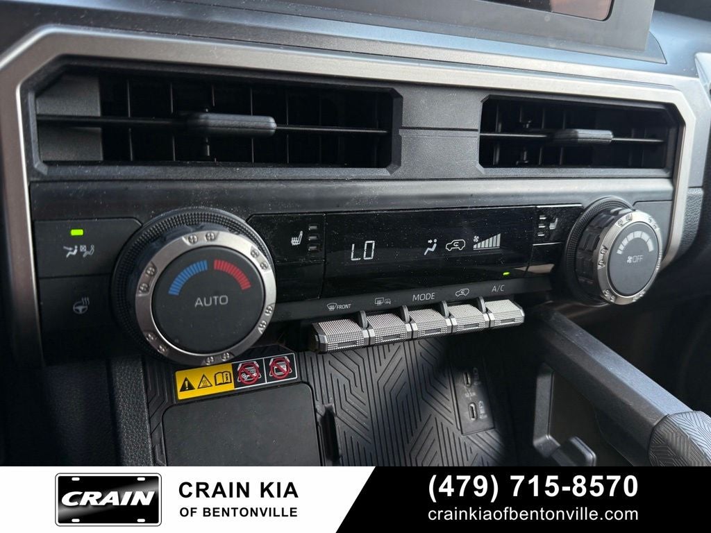 2025 Toyota 4Runner TRD Off-Road - 4WD / CLEAN CARFAX / ONE OWNER