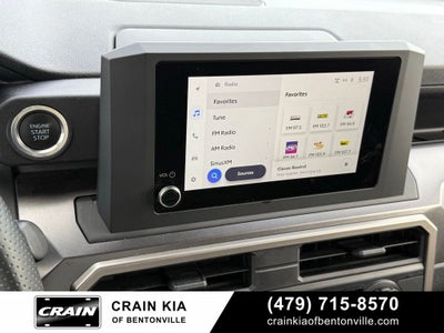 2025 Toyota 4Runner SR5 - 4WD / CLEAN CARFAX / ONE OWNER