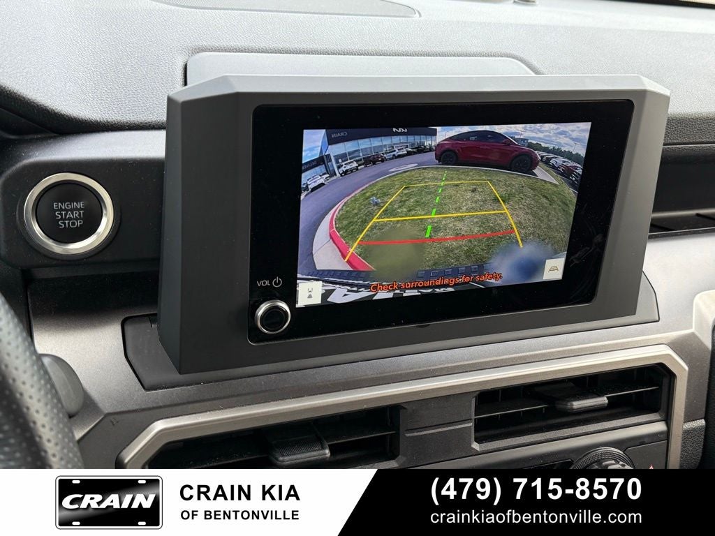 2025 Toyota 4Runner SR5 - 4WD / CLEAN CARFAX / ONE OWNER