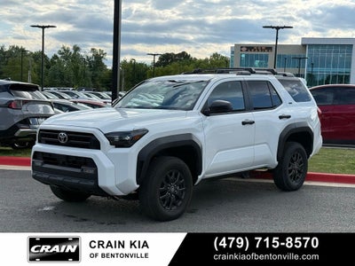 2025 Toyota 4Runner SR5 - 4WD / CLEAN CARFAX / ONE OWNER