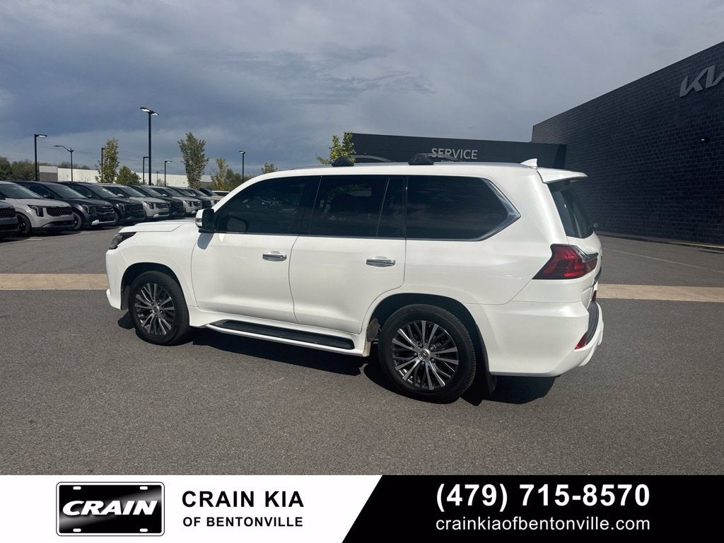 2016 Lexus LX 570 | LUXURY PACKAGE | CLEAN CARFAX!