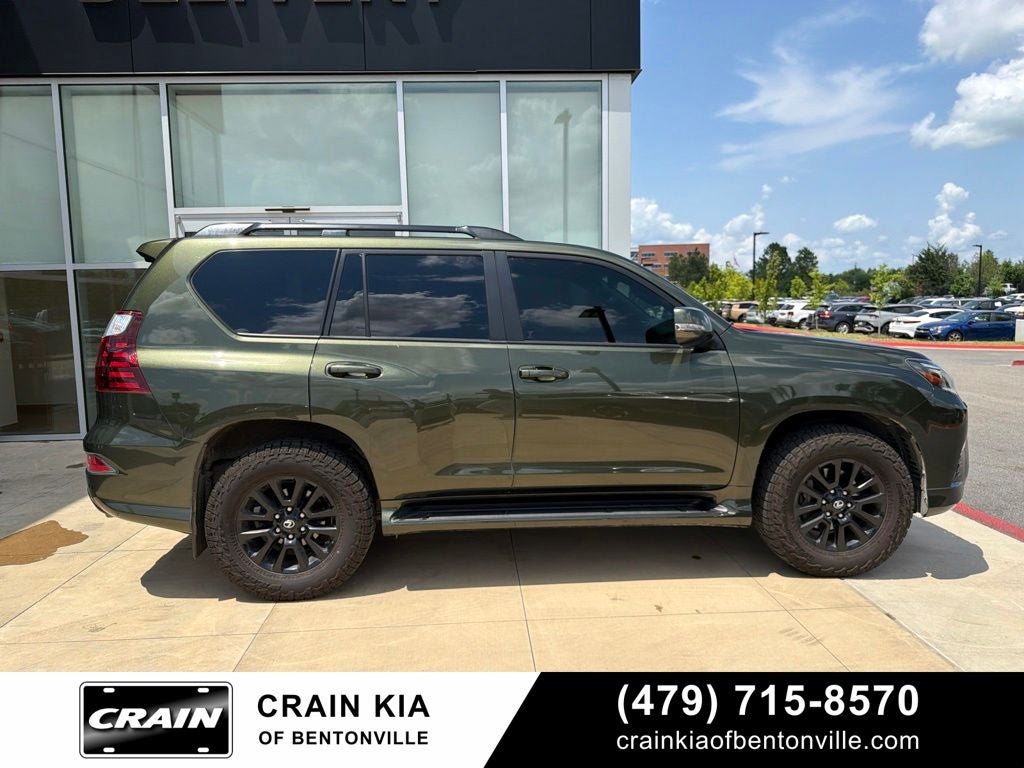2022 Lexus GX 460 Luxury - Black Line Special Edition / NORI GREEN