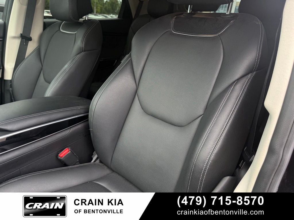 2022 Genesis GV70 2.5T - AWD / CLEAN CARFAX