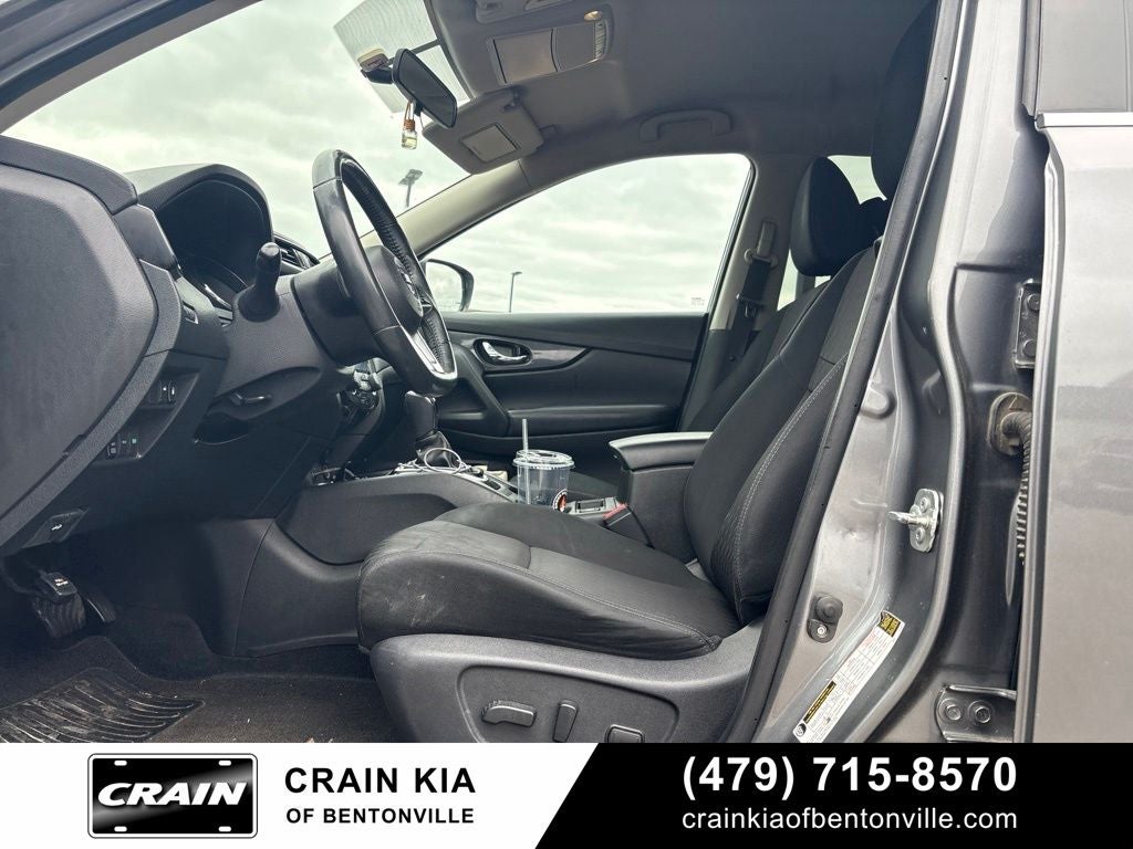 2018 Nissan Rogue SV - AWD