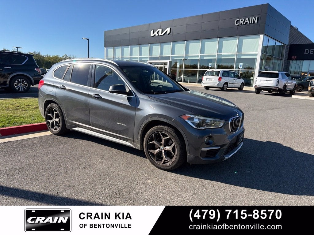2017 BMW X1 sDrive28i - PANORAMIC SUNROOF