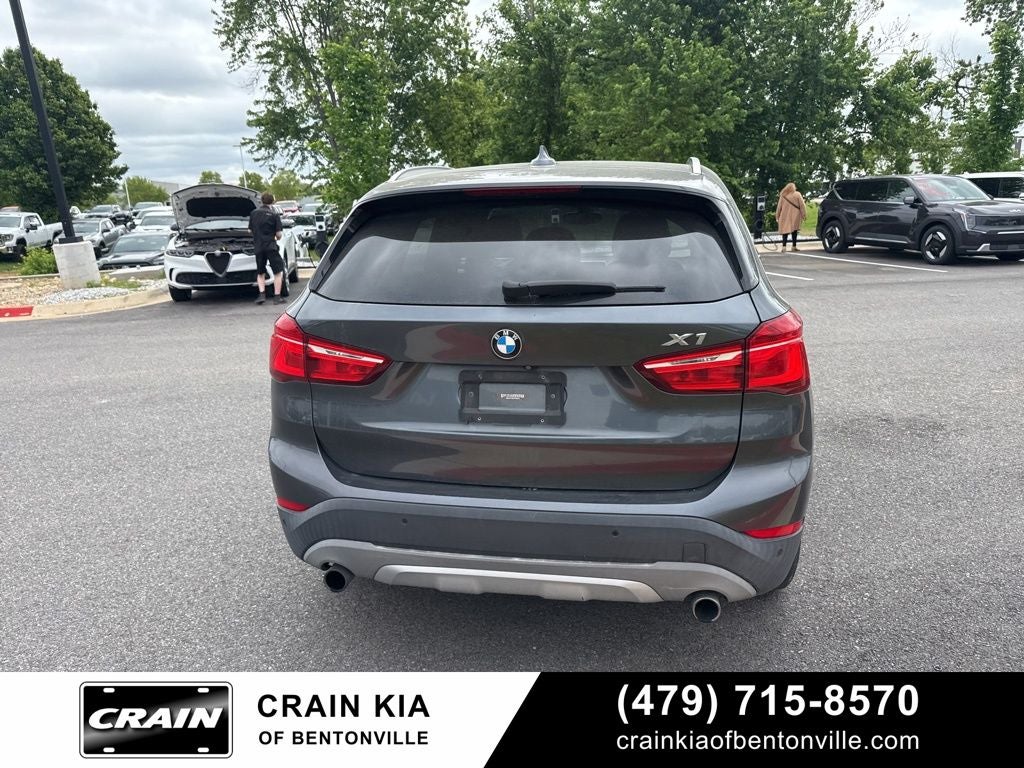 2017 BMW X1 sDrive28i - CLEAN CARFAX / PANORAMIC SUNROOF