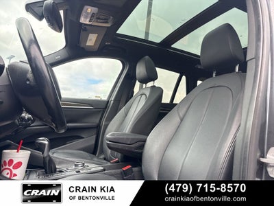 2017 BMW X1 sDrive28i - CLEAN CARFAX / PANORAMIC SUNROOF