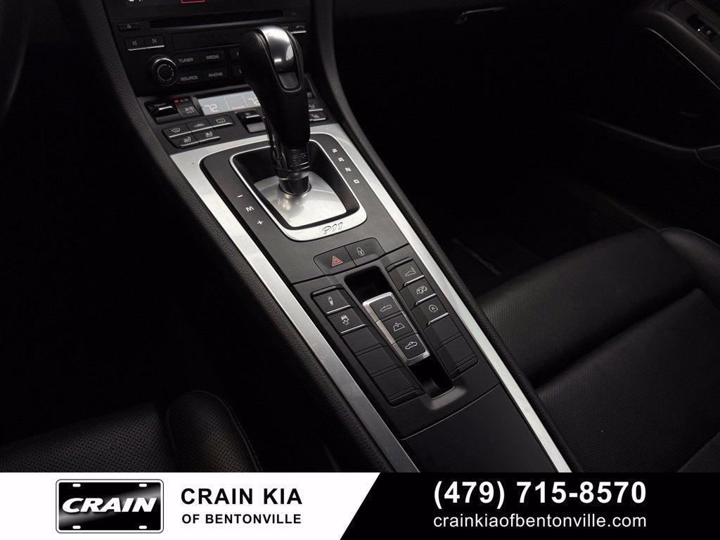 2018 Porsche 911 Carrera