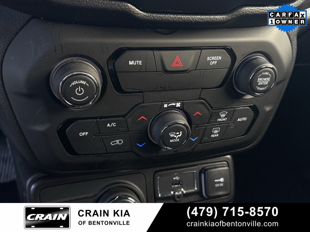 2019 Jeep Renegade Latitude - 4WD / CLEAN CARFAX / ONE OWNER