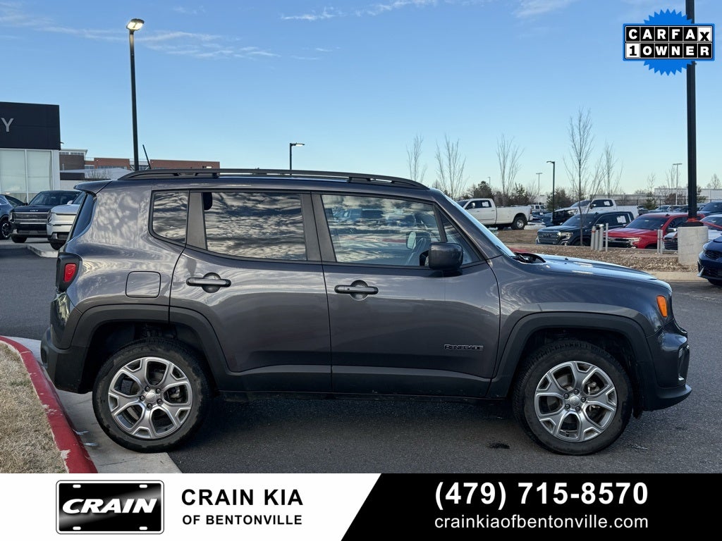 2019 Jeep Renegade Latitude - 4WD / CLEAN CARFAX / ONE OWNER