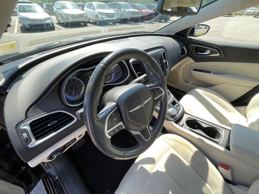 2015 Chrysler 200 Limited LOW PAYMENTS