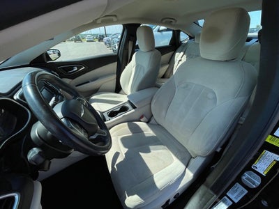 2015 Chrysler 200 Limited LOW PAYMENTS