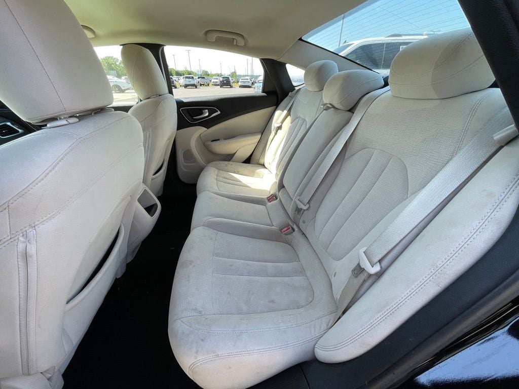 2015 Chrysler 200 Limited LOW PAYMENTS