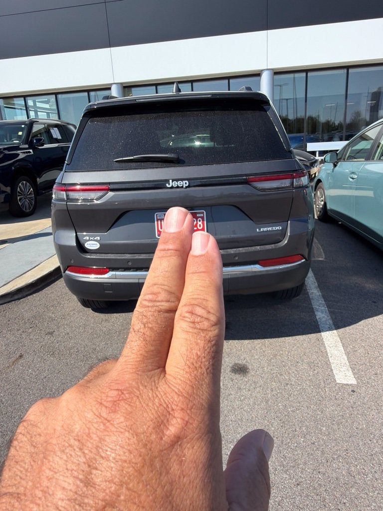 2026 Jeep Grand Cherokee Laredo
