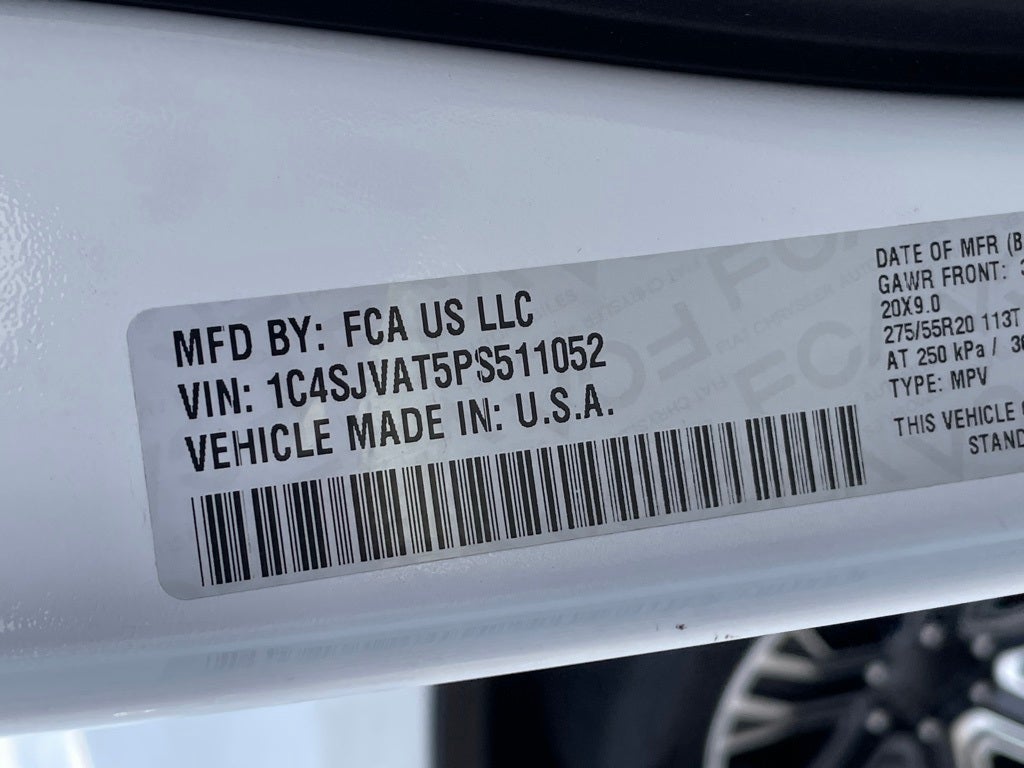 2023 Jeep Wagoneer Base 4X4 / NAV / HEATED SEATS