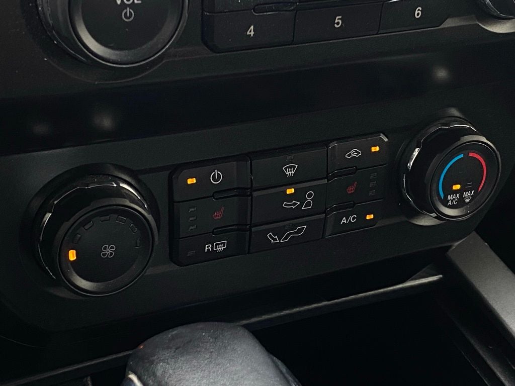 2020 Ford F-150 XLT FX4 / HEATED SEATS / CLEAN CARFAX