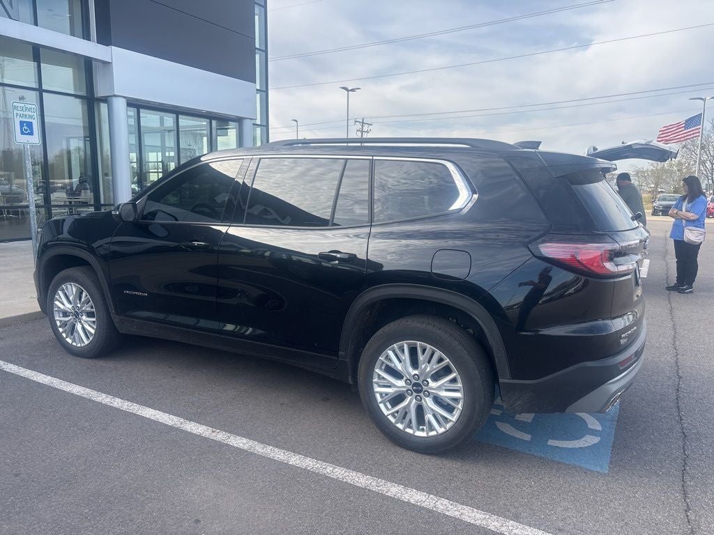 2024 GMC Acadia Elevation