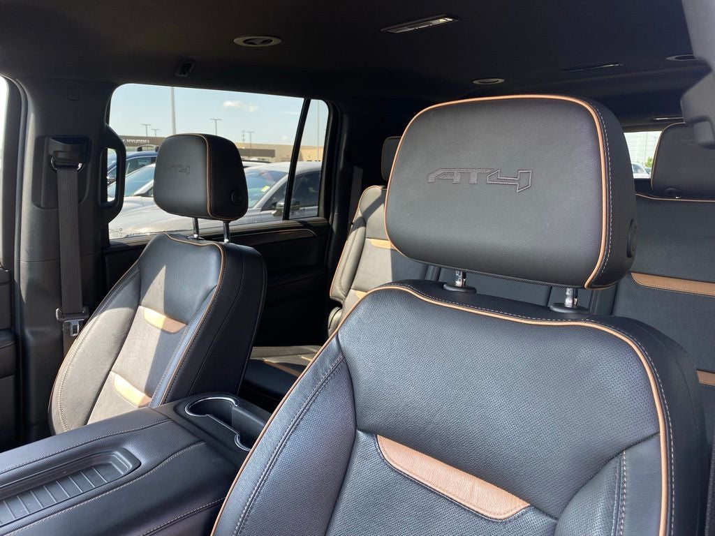 2022 GMC Yukon XL AT4 4X4 / ONE OWNER