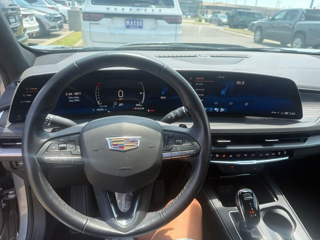 2024 Cadillac XT4 Premium Luxury