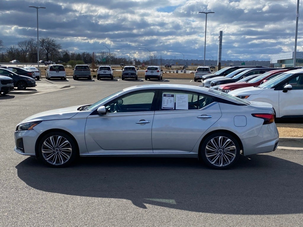 2023 Nissan Altima 2.5 SL BOSE AUDIO / NAV / HEATED SEATS