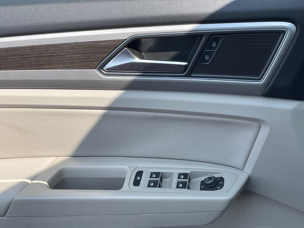 2018 Volkswagen Atlas 3.6L V6 SE w/Technology