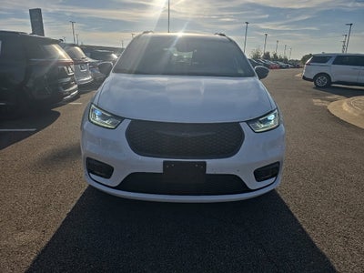2024 Chrysler Pacifica Touring L HEATED SEATS / LEATHER / 3RD ROW