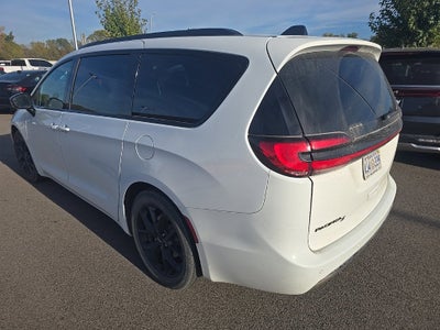 2024 Chrysler Pacifica Touring L HEATED SEATS / LEATHER / 3RD ROW