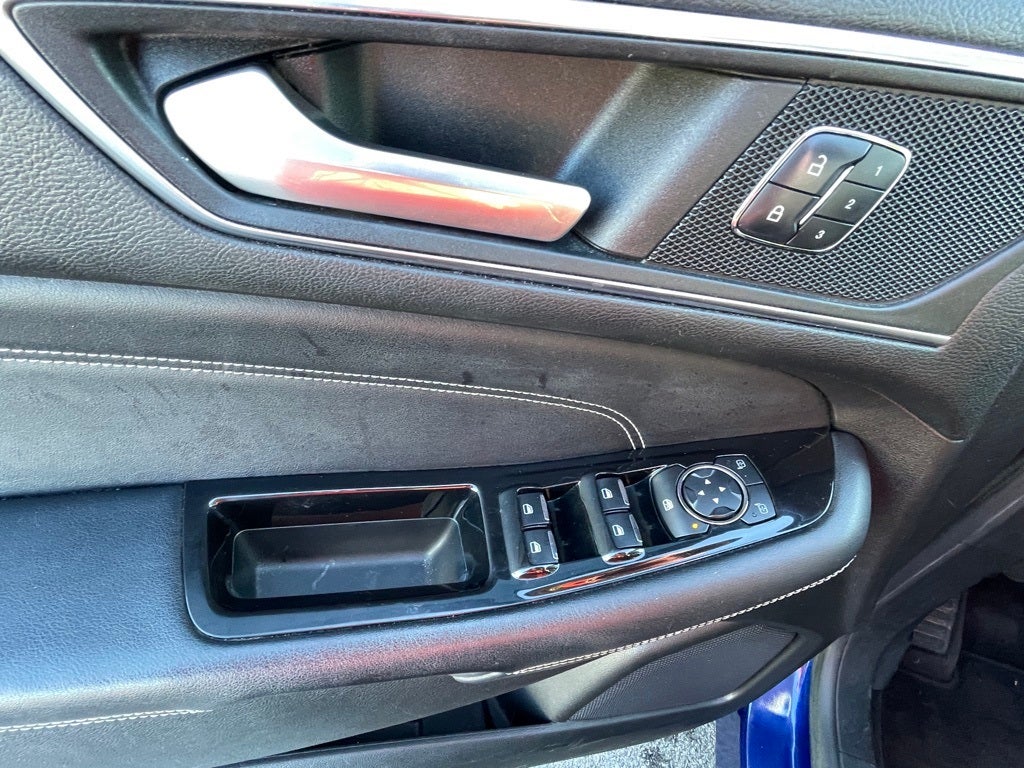 2015 Ford Edge Titanium VERY CLEAN / LOW PAYMENTS