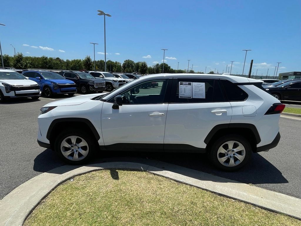 2023 Toyota RAV4 LE CLEAN CARFAX