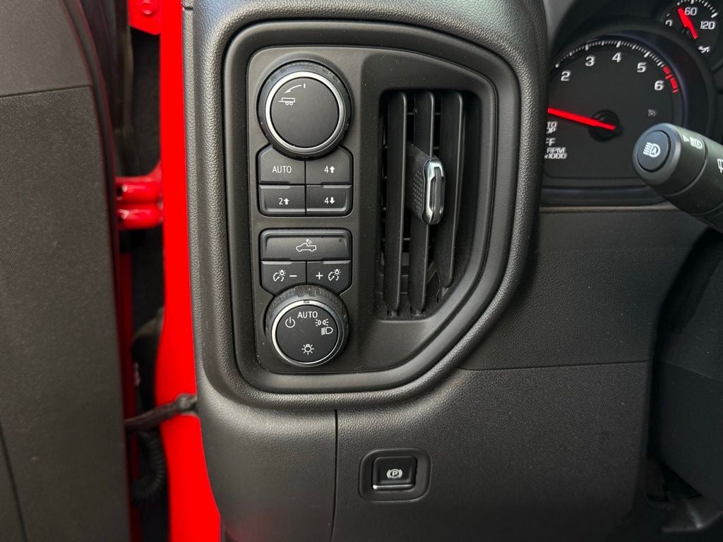 2025 Chevrolet Silverado 1500 Custom Trail Boss