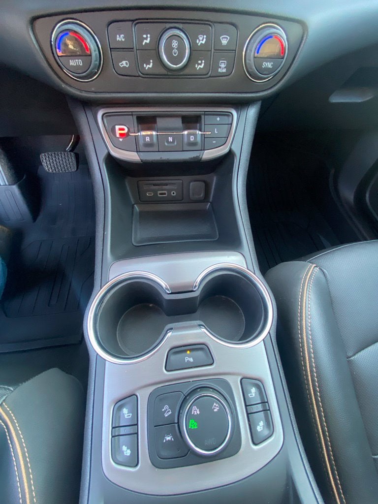 2024 GMC Terrain AT4 HEATED SEATS / AWD / ONE OWNER