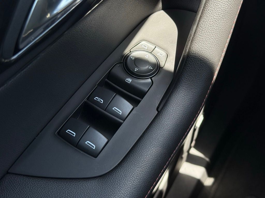 2025 Chevrolet Blazer RS NAV / BOSE AUDIO / HEATED SEATS