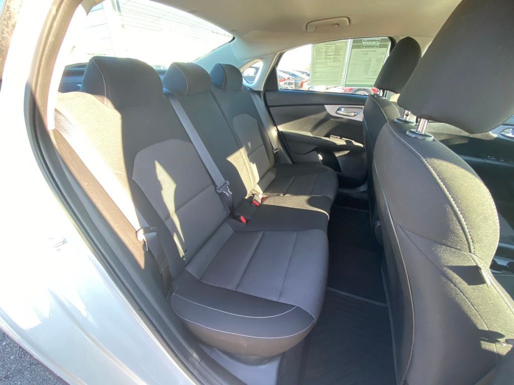 2024 Kia Forte LXS CPO / TECH PACKAGE