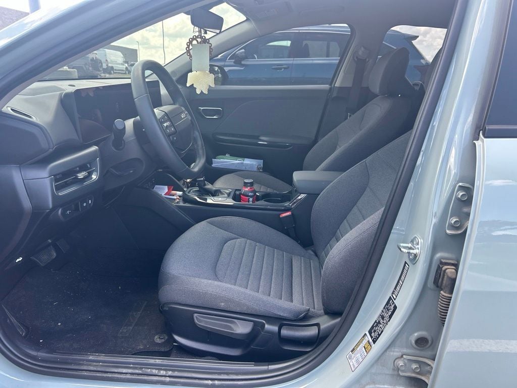 2025 Kia K4 EX ONE OWNER / CLEAN CARFAX