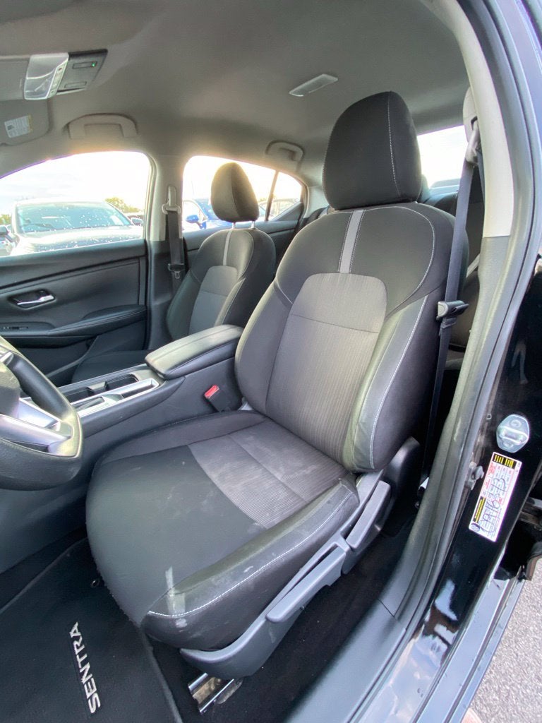 2025 Nissan Sentra SV ONE OWNER / KEYLESS ENTRY / BLIND SPOT