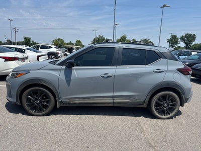 2021 Nissan Kicks SR