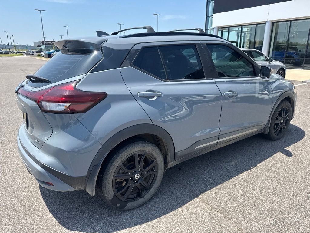 2021 Nissan Kicks SR